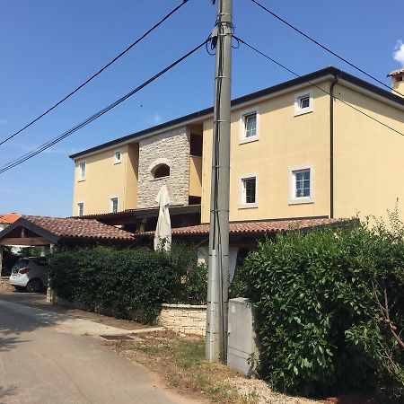 Apartments&Rooms Buoni Amici Murine Esterno foto