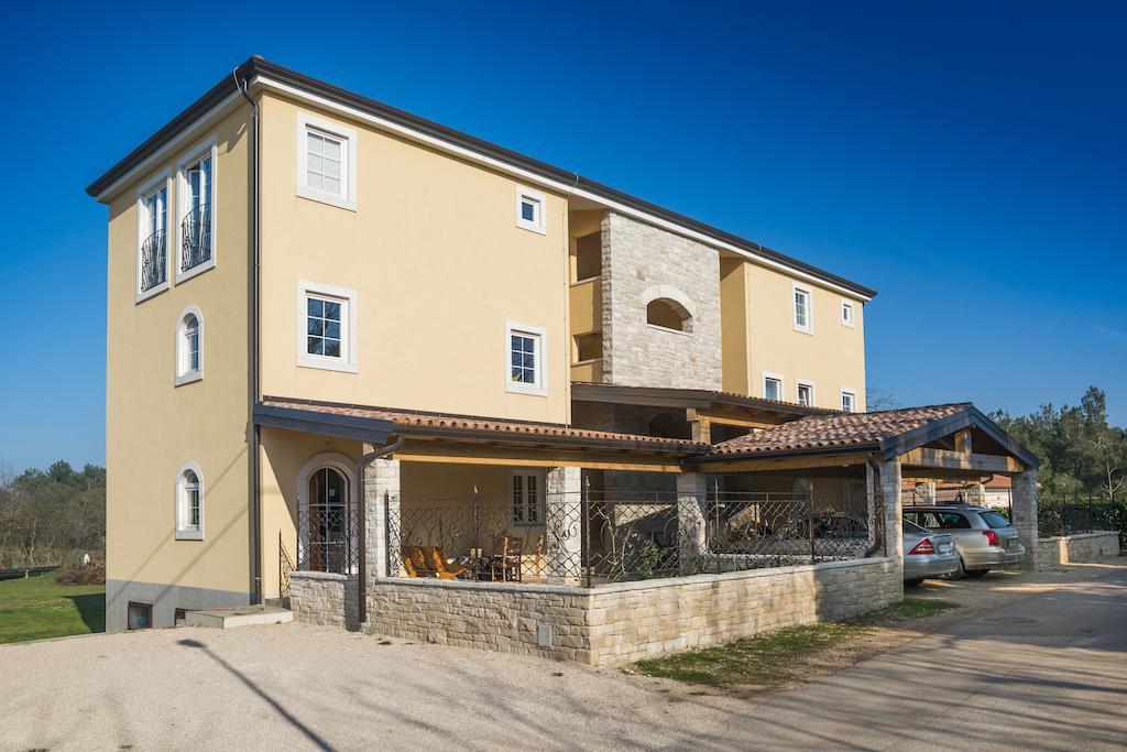 Apartments&Rooms Buoni Amici Murine Esterno foto