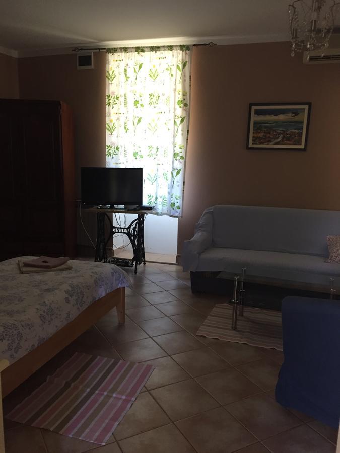 Apartments&Rooms Buoni Amici Murine Esterno foto